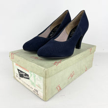 Load image into Gallery viewer, Original 1940's 1950's Deadstock Blue Suede Court Shoes with Punch Detail  - UK 4.5
