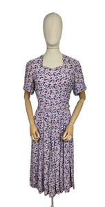 Original 1940's Novelty Print Belted Day Dress in Pink, White, Black and Blue Featuring Birds - Bust 36