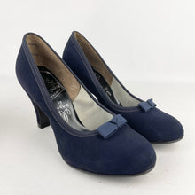 Load image into Gallery viewer, Original 1940's 1950's Deadstock Blue Suede Court Shoes with Bow Detail  - UK Narrow 3.5
