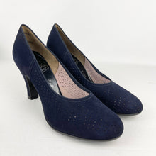 Load image into Gallery viewer, Original 1940's 1950's Deadstock Blue Suede Court Shoes with Punch Detail  - UK 4.5
