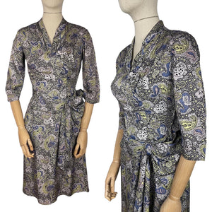 Original 1940’s 1950's Paisley Print Day Dress by Rembrandt - Artificial Silk - Bust 34 *