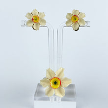 Load image into Gallery viewer, Vintage 1940&#39;s 1950&#39;s Carved Daffodil Brooch and Clip on Earring Set

