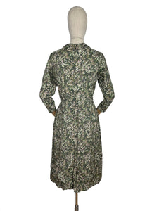 Original 1950's Silk Floral Day Dress in Green - Bust 38 *