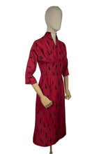 Load image into Gallery viewer, Original 1950&#39;s Red and Black Novelty Print Arrow Head Wiggle Dress by Linzi Line in Liberty of London Silk - Bust 34
