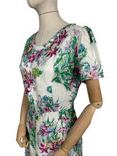 Load image into Gallery viewer, Wounded but Wearable Original 1940’s 1950’s Floppy Cotton Floral Dress - Bust 40 42
