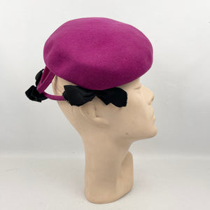 Original 1940’s Fuchsia Pink Felt Hat with Black Grosgrain Bow Trim *