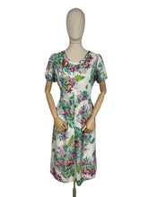 Load image into Gallery viewer, Wounded but Wearable Original 1940’s 1950’s Floppy Cotton Floral Dress - Bust 40 42
