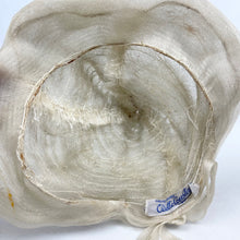 Load image into Gallery viewer, Original 1950&#39;s Off-White Nylon Pleated French Hat

