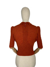 Load image into Gallery viewer, Reproduction 1940&#39;s Wartime Jumper with Neat Collar in Rust - Bust 38 40 42
