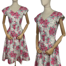 Load image into Gallery viewer, Original 1950&#39;s Charming Floral Cotton Day Dress in Pink and Green Print on White - Bust 33 34 *
