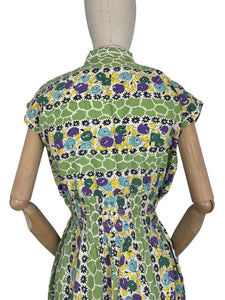 Original 1940's Green, Purple, Yellow and Blue Cotton Day Dress with Ric-rac Trim - Bust 38