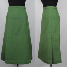 Load image into Gallery viewer, 1940s Reproduction Wool Skirt - W32 33 Maximum
