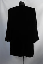 Load image into Gallery viewer, 1940s Black Velvet Evening Jacket with Soutache and Sequins - B38/40
