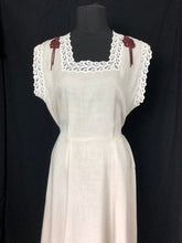 Load image into Gallery viewer, 1940s Walpoles of London Cream Linen Day Dress - B36/38
