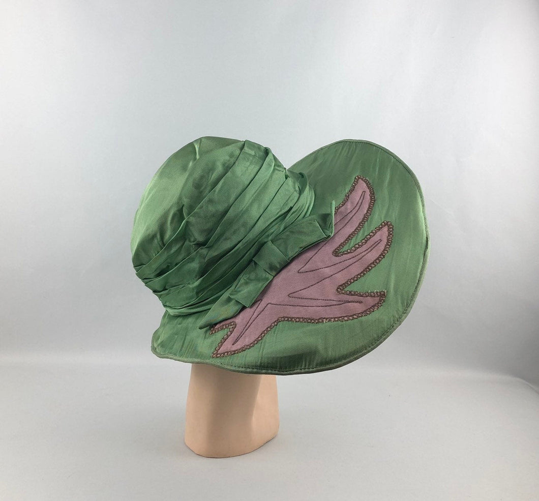 RESERVED FOR LOU - 1920s 1930s Green and Pink Fabric Sun Hat - Beach Wear