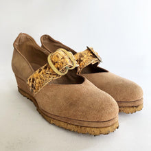 Load image into Gallery viewer, 1940&#39;s Suede and Snakeskin Wedge Shoes - Vintage - UK 3.5 - Wedges - 3 1/2*

