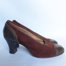 Load image into Gallery viewer, Original 1940s Chestnut Suede and Brown Leather Court Shoes - UK 3 3.5
