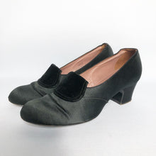 Load image into Gallery viewer, Original 1940s Black Satin and Velvet Evening Shoes by Randalls - UK 3.5 or 4
