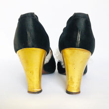 Load image into Gallery viewer, 1940s Russell &amp; Bromley Black and Gold Evening Shoes - UK 3 3.5
