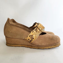 Load image into Gallery viewer, 1940&#39;s Suede and Snakeskin Wedge Shoes - Vintage - UK 3.5 - Wedges - 3 1/2*
