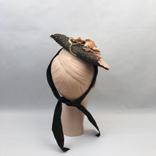 Load image into Gallery viewer, 1940s Black and Soft Apricot Straw &amp; Grosgrain Hat with Floral Trim
