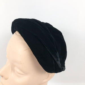 Original 1950s Black Velvet Half Hat - Classic Piece