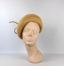 Load image into Gallery viewer, Original 1940s Ochre Felt Hat by Jacoll - Incredible Piece
