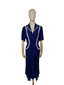 Original 1940's French Navy Crepe Day Dress with White Applique Trim - Bust 44