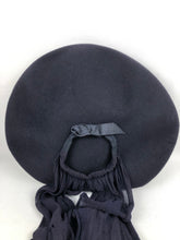 Load image into Gallery viewer, 1940s Midnight Blue American Made Felt Hat with Jersey Scarf
