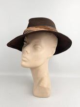 Load image into Gallery viewer, Original 1940&#39;s American Made Dark Brown Felt Fedora with Stripe Trim - Draper Saks
