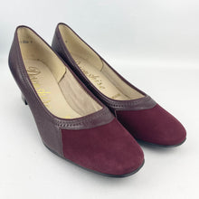 Load image into Gallery viewer, Original 1950&#39;s 1960&#39;s Burgundy Suede and Leather Court Shoes by Devonshire - Deadstock in Original Box - UK 4 *
