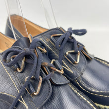 Load image into Gallery viewer, 1940&#39;s 1950&#39;s Blue Leather Lace Up Shoes with Crepe Soles - Tarnished Lace Loops - UK 5
