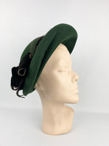 Original 1940s Forest Green Felt Hat with Chocolate Brown Velvet Trim and Net - Incredible Piece