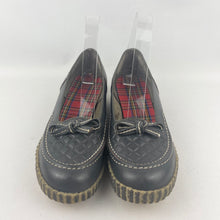 Load image into Gallery viewer, Original 1940&#39;s 1950&#39;s Slate Grey Leather Slip on Shoes with Bow Trim - UK 5 *
