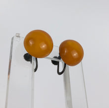 Load image into Gallery viewer, 1940s Early Plastic Screw Back Earrings
