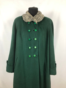 1940s Green Wool Coat with Real Fur Collar Trim - Bust 38 48