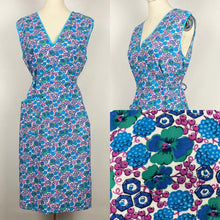 Load image into Gallery viewer, 1940s Floral Pansy and Berry Print Cotton Apron - Would Make A Great Summer Dress - Bust  38 40

