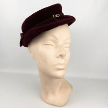 Load image into Gallery viewer, Original 1950&#39;s Dark Burgundy Fur Felt Hat with Gold-tone Trim
