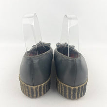 Load image into Gallery viewer, Original 1940&#39;s 1950&#39;s Slate Grey Leather Slip on Shoes with Bow Trim - UK 5 *
