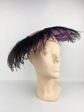 Load image into Gallery viewer, Fabulous Original 1950s Platter Hat in Purple Velvet with Black Ostrich Feather Trim
