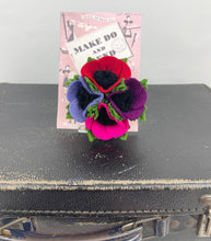 Load image into Gallery viewer, 1940&#39;s Felt Flower Anemone Corsage - Pretty Wartime Posy Brooch - Lilac, Red, Mauve and Pink
