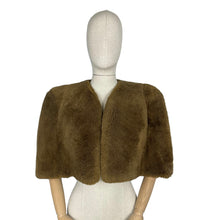 Load image into Gallery viewer, Original 1940&#39;s Fluffy Beaver Lamb Fur Cape - Great Boxy Design - Vintage Fur Cape
