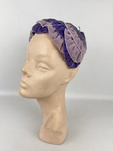 Load image into Gallery viewer, Original 1950&#39;s Two Tone Purple Feather and Velvet Half Hat
