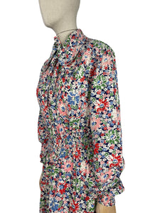 Original 1940's Bright Floral Cotton Hostess Dress in Red, Blue, Pink, Green and White - Housecoat - Bust 40 42