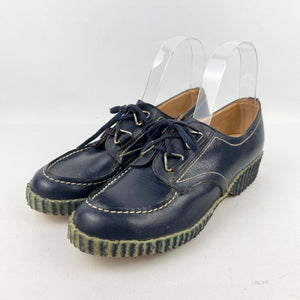 1940's 1950's Blue Leather Lace Up Shoes with Crepe Soles - Tarnished Lace Loops - UK 5