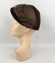 Load image into Gallery viewer, RESERVED Original 1930&#39;s Dark Brown Close Fitting Felt Hat with Feathers, Net and Ribbon Trim
