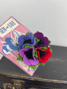 1940's Felt Flower Anemone Corsage - Pretty Wartime Posy Brooch - Lilac, Red, Mauve and Purple