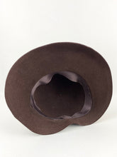 Load image into Gallery viewer, Original 1930s Chocolate Brown Felt Hat - Classic Shaped Piece
