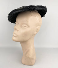Load image into Gallery viewer, Original 1950&#39;s Black Straw Hat with White Fabric Flowers and Net Trim
