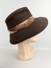 Load image into Gallery viewer, Original 1940&#39;s American Made Dark Brown Felt Fedora with Stripe Trim - Draper Saks
